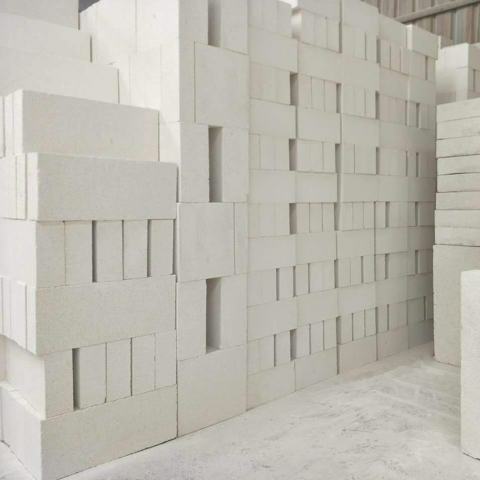 剛玉莫來石磚 莫來石剛玉磚圖片